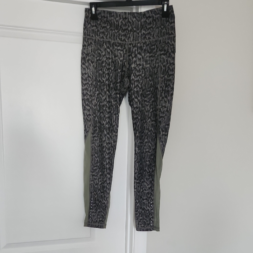 Old Navy Active Powersoft Leggings - Gray Pattern
